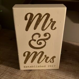 Mr. & Mrs. Sign